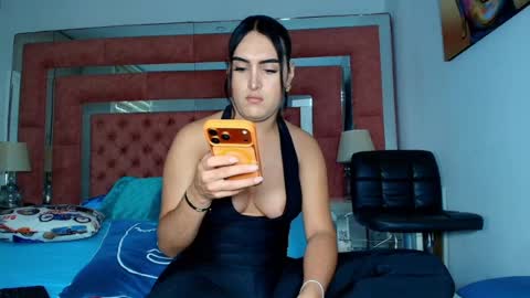 Snapshot of sarawonder69x chatting on June 8, 2026, 7:36 pm Sara Rivera online show from June 8, 2026, 7:36 pm