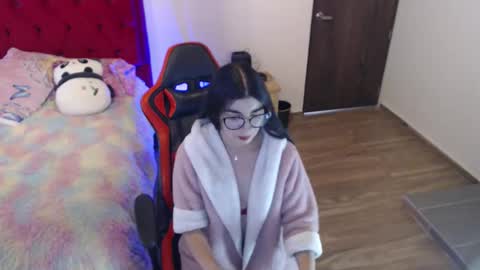 saray online show from April 15, 2026, 7:58 pm