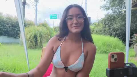 sarazuletaa online show from June 5, 2026, 3:18 pm