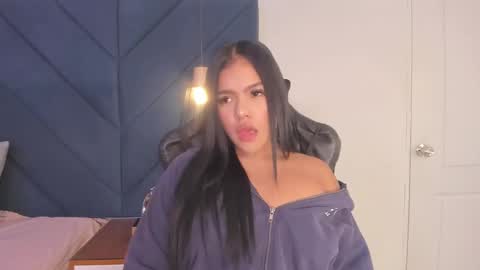 Sara  online show from February 5, 2025, 3:55 am