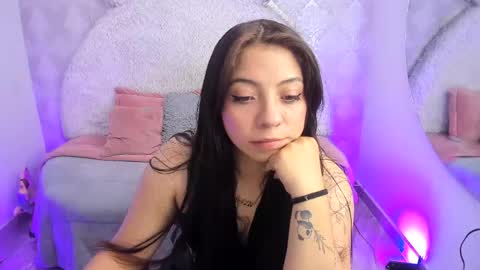Snapshot of sarita_jane chatting on May 1, 2026, 3:11 am Sara online show from May 1, 2026, 3:11 am