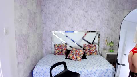 sarah online show from October 3, 2025, 8:50 pm