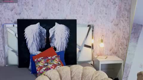 sarah online show from November 28, 2025, 9:06 pm