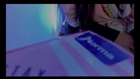 saritakitty01 online show from October 10, 2025, 10:53 pm