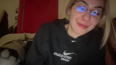 Sarrah online show from January 29, 2025, 9:07 pm