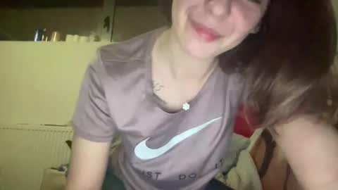 Sarrah online show from March 12, 2025, 8:31 pm