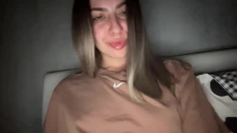 Sarrah online show from September 14, 2025, 9:36 pm