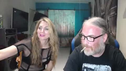 Snapshot of saruandjay chatting on October 4, 2025, 7:56 pm Giselle and Jay online show from October 4, 2025, 7:56 pm