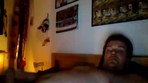 Snapshot of saschacrow1 chatting on March 12, 2026, 6:14 pm Saschacrow1 online show from March 12, 2026, 6:14 pm