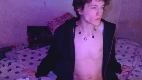 sasha_bb21 online show from May 18, 2026, 8:25 pm