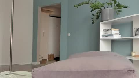 Sasha online show from March 3, 2025, 7:43 am