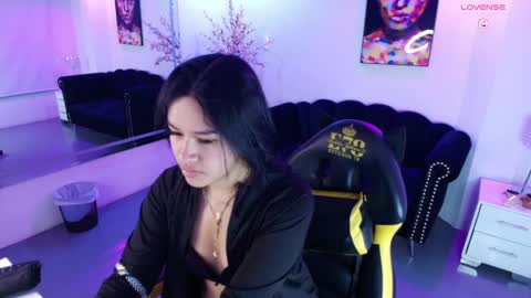 Sasha online show from April 19, 2026, 11:09 am