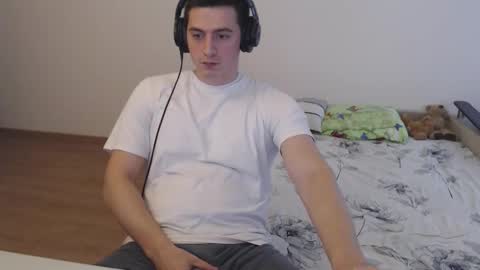 sasha_calvin online show from September 21, 2025, 11:45 am