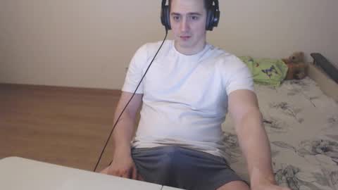 sasha_calvin online show from November 30, 2025, 4:05 am