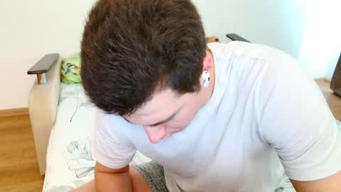 Snapshot of sasha_calvin chatting on May 20, 2026, 12:00 pm sasha_calvin online show from May 20, 2026, 12:00 pm