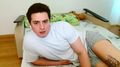 Snapshot of sasha_calvin chatting on May 28, 2026, 12:35 pm sasha_calvin online show from May 28, 2026, 12:35 pm