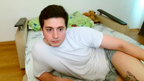 Snapshot of sasha_calvin chatting on June 6, 2026, 4:23 pm sasha_calvin online show from June 6, 2026, 4:23 pm