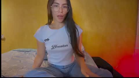 Snapshot of sasha_jonne chatting on June 25, 2026, 5:12 am sasha_jonne online show from June 25, 2026, 5:12 am