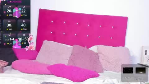 sasha palmer online show from April 22, 2026, 6:49 am