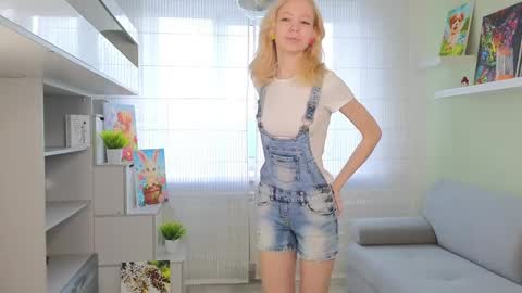 Sasha online show from April 5, 2026, 5:15 am