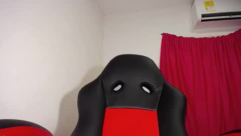 sashabreck1 online show from November 18, 2025, 7:07 pm