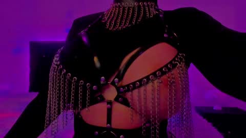   Sasha   online show from February 6, 2025, 5:46 am