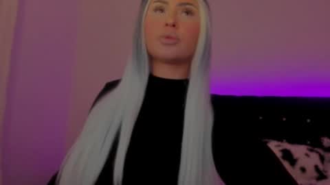   Sasha   online show from November 6, 2025, 3:07 am