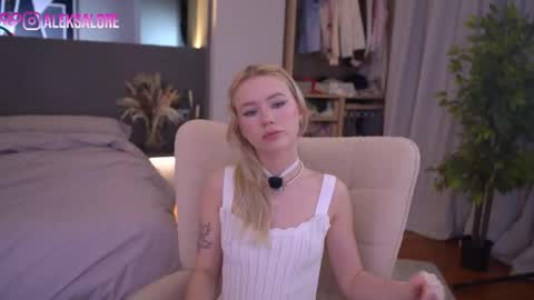 sashalore online show from March 21, 2026, 3:22 am