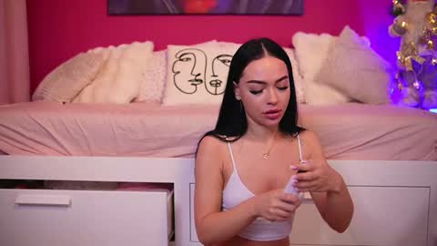 SashaLorenz online show from December 16, 2025, 4:39 am