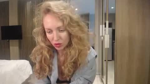 Sasha online show from October 20, 2025, 8:59 am