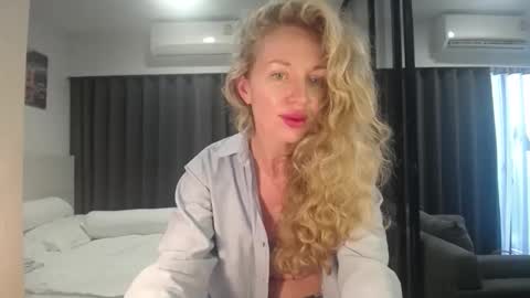 Sasha online show from March 24, 2026, 4:17 am