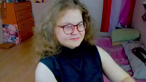 Snapshot of sashy_way chatting on June 23, 2026, 4:16 pm .Alexandra online show from June 23, 2026, 4:16 pm