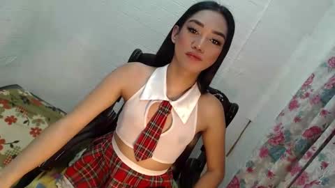 Snapshot of sassy_keylla chatting on May 3, 2026, 9:10 pm KEYLLA online show from May 3, 2026, 9:10 pm
