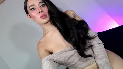 Tiffanie online show from February 6, 2026, 11:46 am