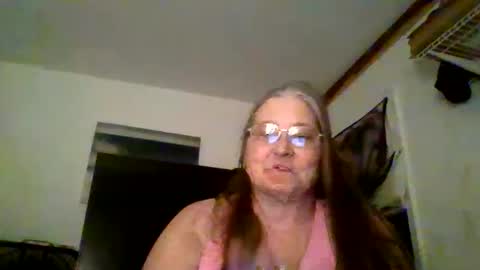 Sassymama82 online show from April 28, 2026, 5:45 am