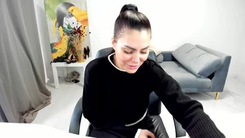 sassytiff online show from January 10, 2026, 11:56 am