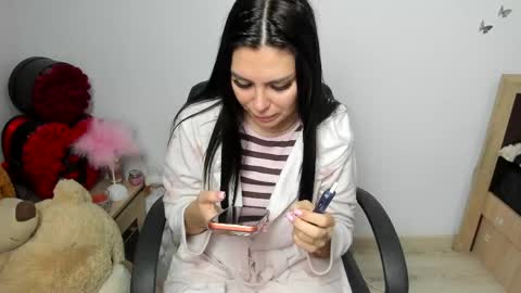 sassytiff online show from April 19, 2026, 10:47 am