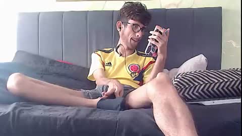 sasuke_bigcock online show from June 20, 2026, 2:20 pm