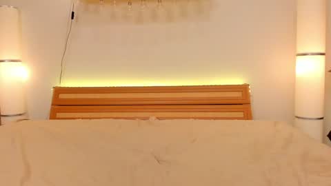 Sati online show from December 6, 2024, 1:51 am