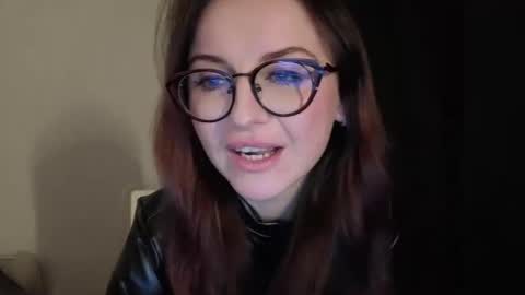 Lori online show from February 17, 2026, 7:09 pm