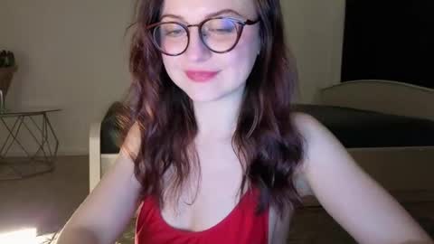 Lori online show from April 16, 2026, 9:39 pm