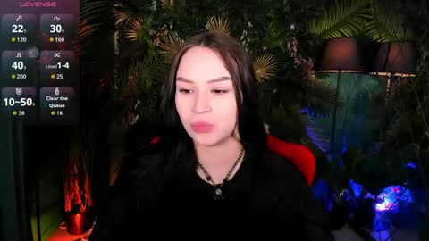 Snapshot of satiralux chatting on May 15, 2026, 5:42 pm online show from May 15, 2026, 5:42 pm