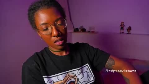 saturno_vibes online show from October 13, 2025, 7:41 am