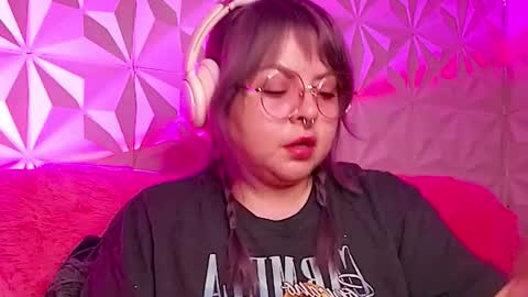 Gina George online show from October 24, 2025, 11:12 pm