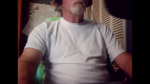 Snapshot of satyr64 chatting on April 21, 2026, 2:12 pm satyr64 online show from April 21, 2026, 2:12 pm