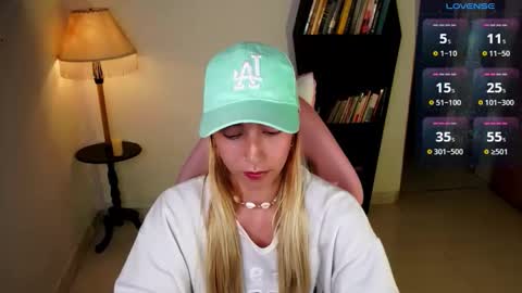 I AM JENN  online show from January 9, 2026, 2:47 am