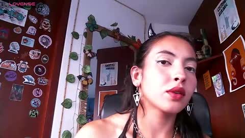 Snapshot of saucy_zaren chatting on December 14, 2024, 10:07 pm Zaren online show from December 14, 2024, 10:07 pm