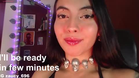 Snapshot of saucy_zaren chatting on February 22, 2025, 8:31 pm Zaren online show from February 22, 2025, 8:31 pm