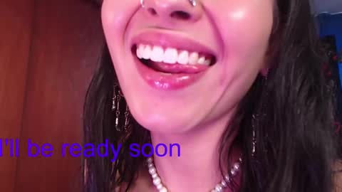 Snapshot of saucy_zaren chatting on March 9, 2025, 9:03 pm Zaren online show from March 9, 2025, 9:03 pm