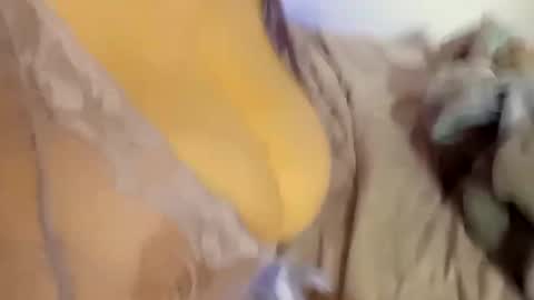 SnowBunny online show from February 12, 2025, 6:19 am